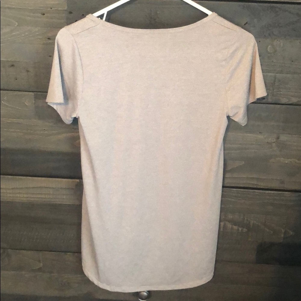 Lularoe Perfect Tee - Picture 2 of 4